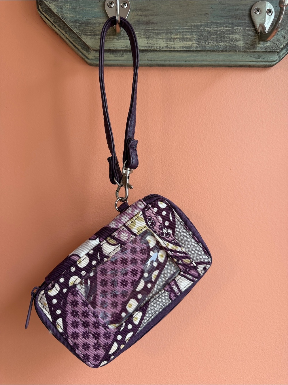 thirty-one Purple Patterned Wristlet with Detachable Strap